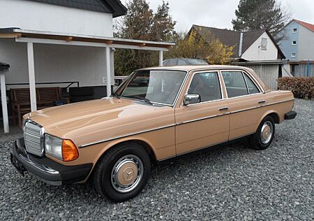 Mercedes-Benz 280 280E W123 Aut. 133.000 KM, H-Kennzeichen