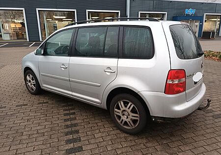 VW Touran Volkswagen 2.0 TDI Highline Highline