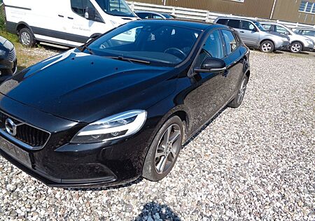 Volvo V40 Momentum D3