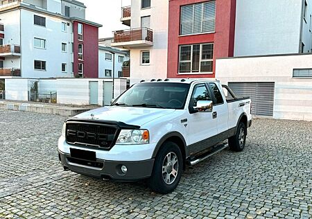 Ford F 150 F-150 5,4 V8 Lariat 4X4 LPG/Gas Top Zustand TÜV