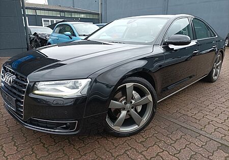 Audi A8 3.0 TDI clean HeadUp Navi SSD Massage AHK