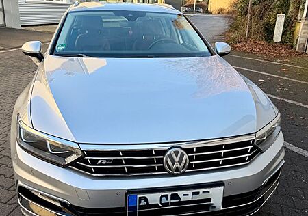 VW Passat Variant Volkswagen 1.4 TSI ACT DSG Highline Vari...