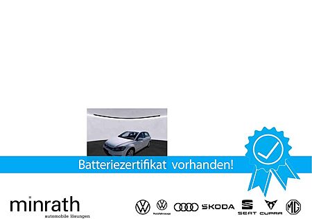 VW Golf Volkswagen VII e- Navi LED PDC Carplay KlimaA SHZ