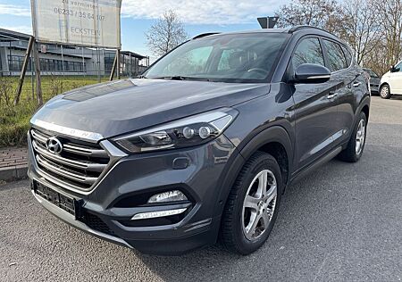 Hyundai Tucson Premium 4WD Vollausstattung