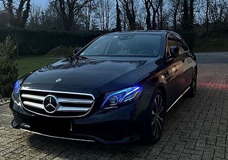 Mercedes-Benz E 220 d Autom. -