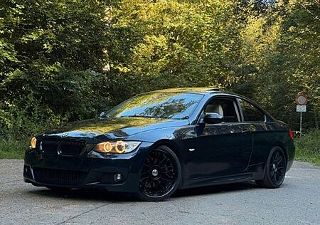 BMW 330i Coupé