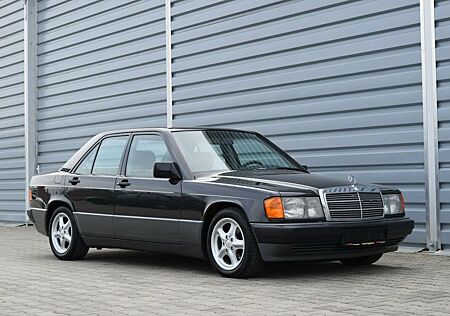 Mercedes-Benz 190 E Automatik * Velours/Klima/TOP-Zustand