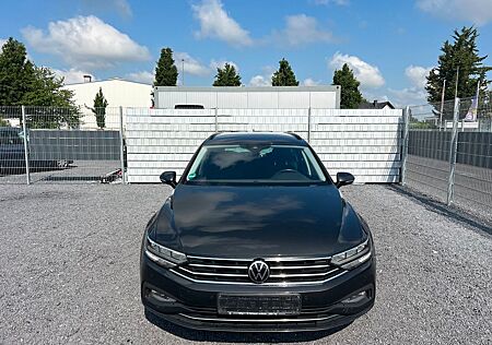 VW Passat Variant Volkswagen Passat 2.0 TDI Business-Paket Virtual cockpit