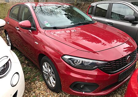 Fiat Tipo 1.4 T-Jet LOUNGE Klima 88KW