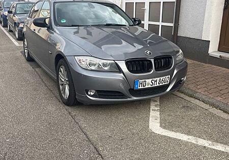 BMW 320i zu verkaufen (Beschreibung lesen)