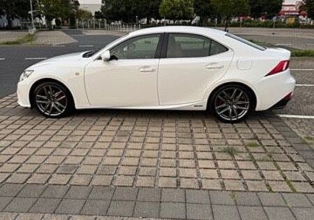 Lexus IS 300 300h F-Sport Automatik F-Sport