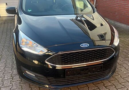 Ford C-Max 1,0 EcoBoost 74kW Titanium Titanium