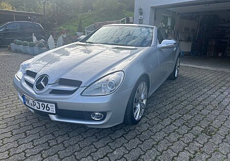Mercedes-Benz SLK 200 KOMPRESSOR - Automatik, Airscarf usw.