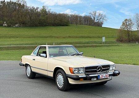Mercedes-Benz SL 560 wenig KM neuwertiger Zustand