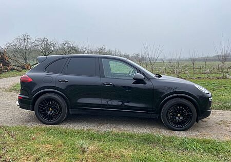 Porsche Cayenne Diesel Platinum Edition|BOSE IAHK|APR25