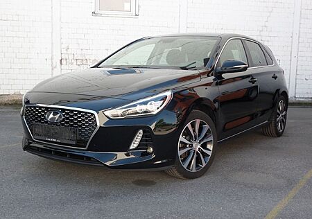 Hyundai i30 Intro Navi Kamera