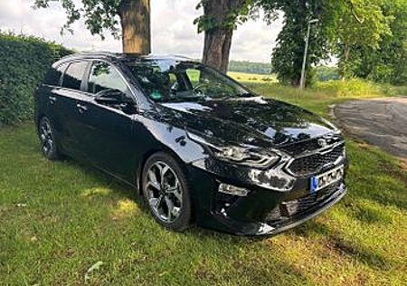 Kia Cee'd Sportswagon 1.4 T-GDI DCT Platinum Ed....