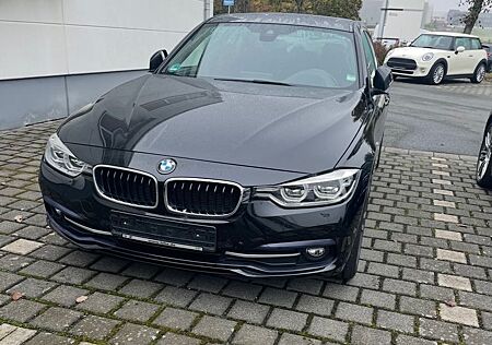 BMW 320d Sport Line Automatic *8-Fach bereift*