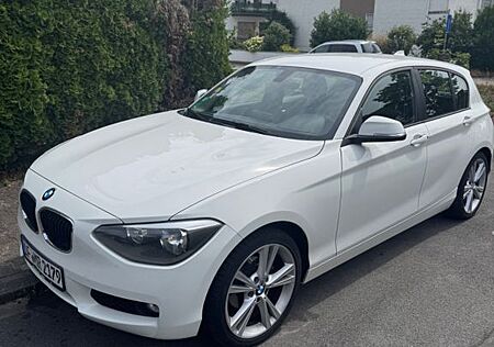 BMW 116i Navi Top Zustand