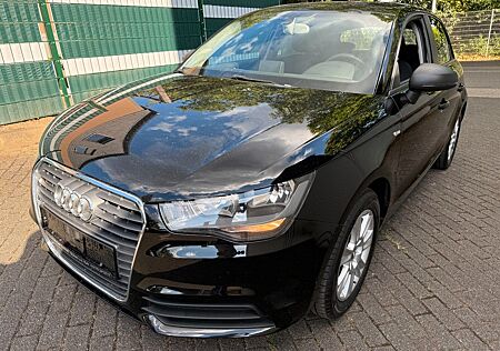 Audi A1 Sportback Attraction, Navi, Sitzh.,S-Line