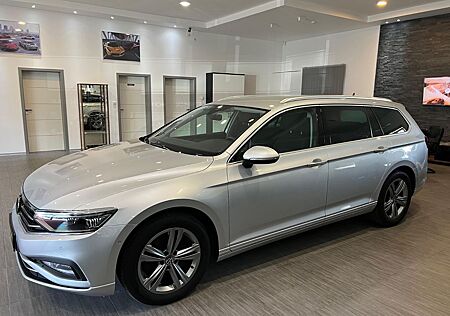 VW Passat Variant Volkswagen PASSAT 2.0TDI*DSG*NAV*MATR*DIGI*KAM*ACC*AHK*17"R