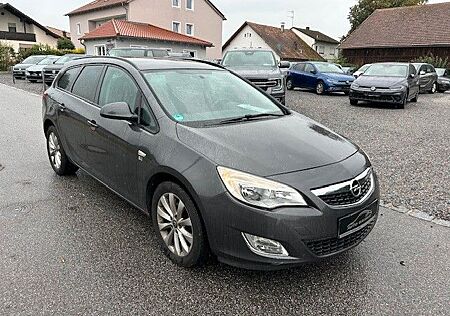 Opel Astra J Sports Tourer 150 Jahre *SHZ*