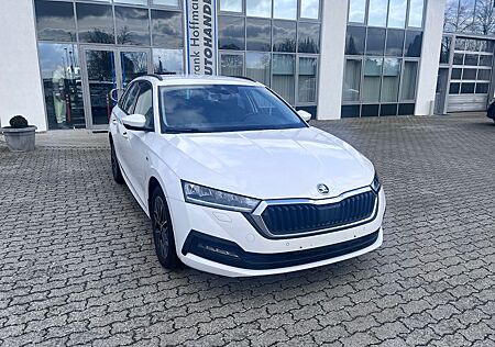 Skoda Octavia COMBI TDI CLEVER++NAVI+AHK+KAMERA+LED+