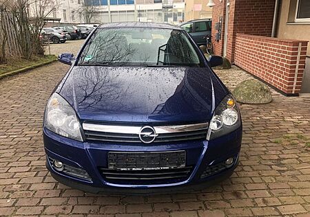 Opel Astra 1.6 Twinport 77kW -