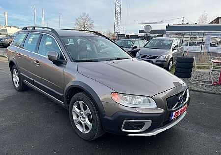 Volvo XC 70 XC70 Summum AWD/Leder/Navi/ACC/Xenon/Pdc/Si-Hz/