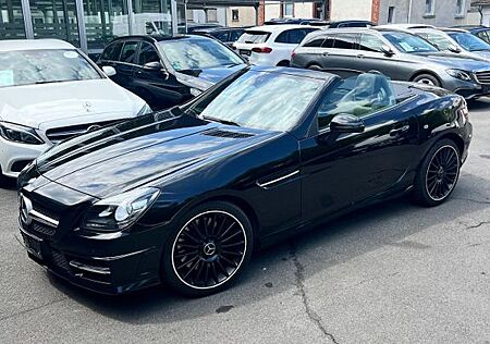 Mercedes-Benz SLK 200 BlueE. AMG*Leder*Airscarf*Pano*Navi*Amb.