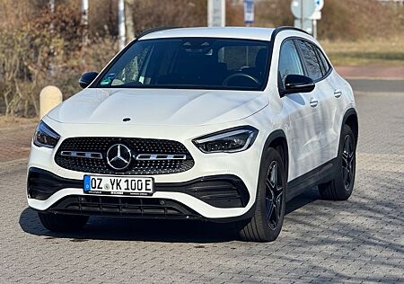 Mercedes-Benz GLA 250 e/ AMG-Line / Multibeam / Scheckheft