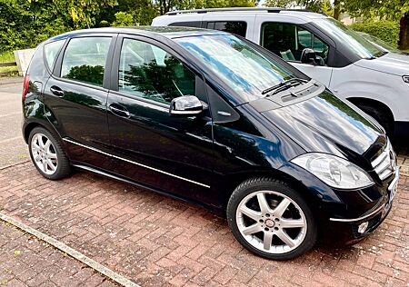 Mercedes-Benz A 160 AVANTGARDE BlueEFFICIENCY AVANTGARDE
