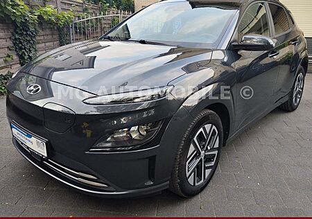 Hyundai Kona Select 2WD 1.Hd 204PS 64 kWh LED Kamera DAB