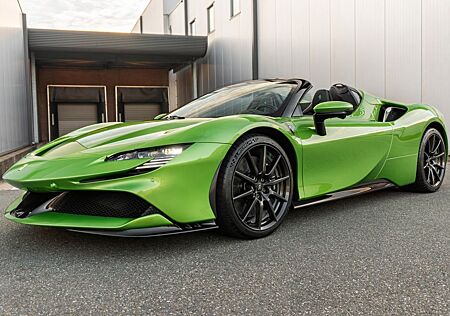 Ferrari SF90 gebraucht kaufen Ferrari SF90 Spider - Verde Kers - Atelier - Carbon