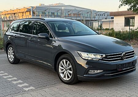 VW Passat Variant Volkswagen Business 2.0 TDI //MASSAG//AUTOM.