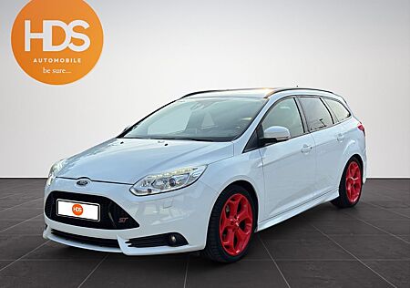 Ford Focus Turnier ST *RECARO*Leder*SHZ*Kamera