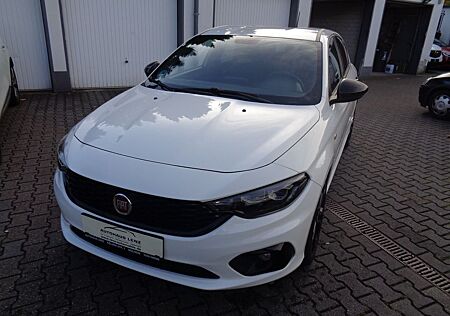 Fiat Tipo Sport*I.HD*62TKM*NAVI*Teill*18Zoll*TÜV NEU*