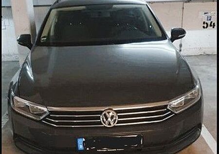VW Passat Variant Volkswagen 2.0 TDI SCR Comfortline Varia...