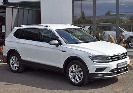 VW Tiguan Allspace Volkswagen Highline 4Motion "1. Hand"