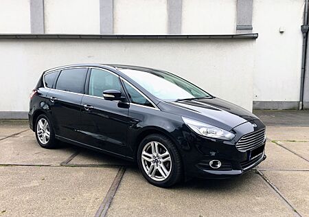 Ford S-Max 2,0 TDCi Titanium Automatik | Navi