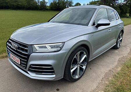 Audi Q5 55 TFSI e S-Line quattro 1Hand Modell 2020