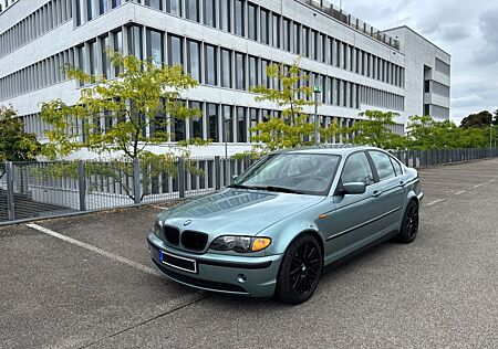 BMW 320i - 6 Zylinder, Handschalter