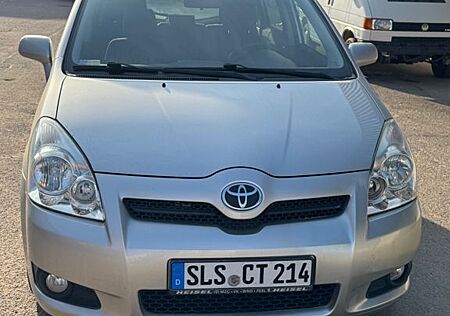 Toyota Corolla Verso 1.6 -
