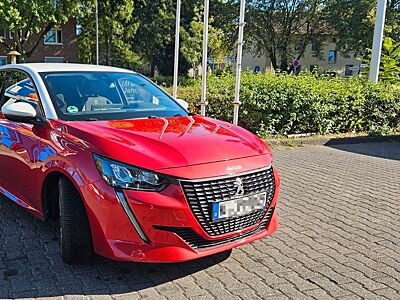 Peugeot 208 PureTech 100 Allure two tone