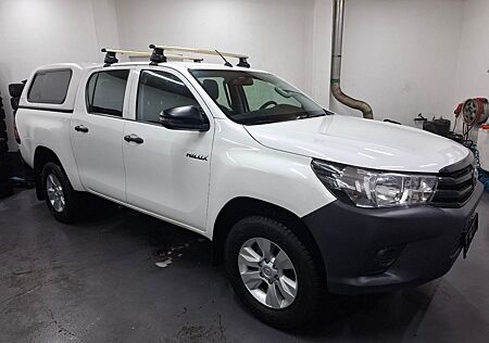 Toyota Hilux Double Cab Duty4x4,Ahk,Sitzheizung!40708KM