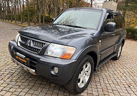 Mitsubishi Pajero 3.2 V6 Leder Autom AKH 3,5t 7 Sitz DPF