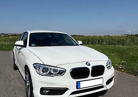 BMW 120i Advantage, LED-Scheinwerfer, Service neu
