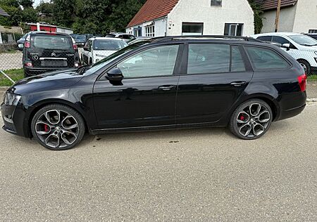 Skoda Octavia Combi RS 4x4, Top Ausstattung, AHK