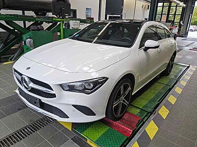 Mercedes-Benz CLA 250e Shooting Brake Panorama LED Kamera AHK