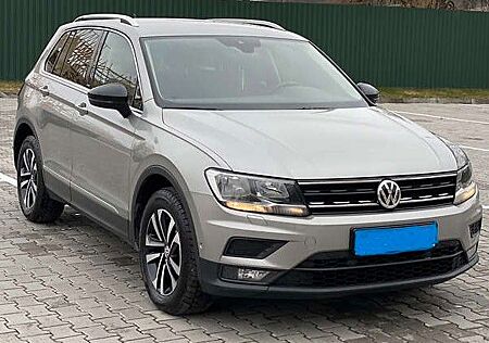 VW Tiguan Volkswagen IQ.DRIVE 1.5 TSI ACT - LED -DSG - AHK